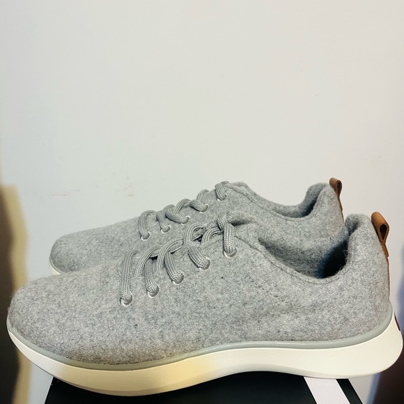 COPY - Dr Scholl’s Lt Gray Wool Blend Lace up Sneaker - Picture 2 of 9